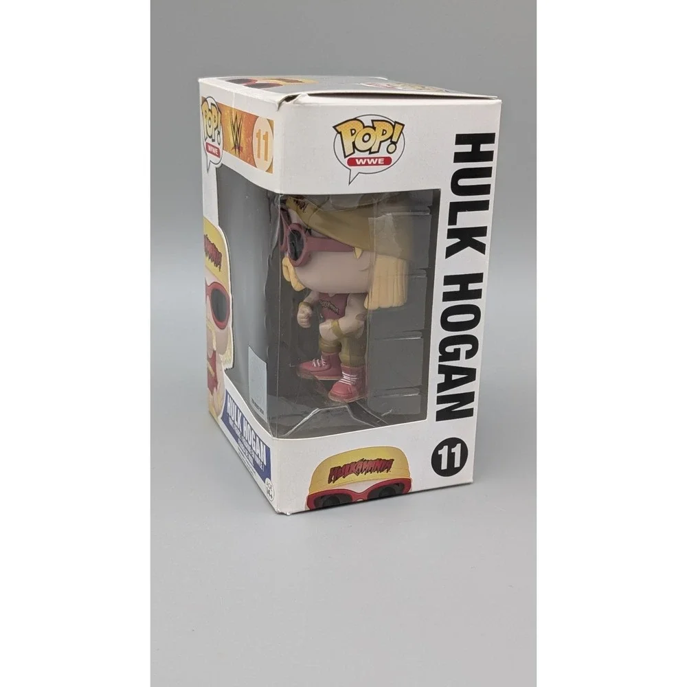 WWE Hulk Hogan Funko Pop Vinyl Figure #11 Hologram‎ Box Wrestling